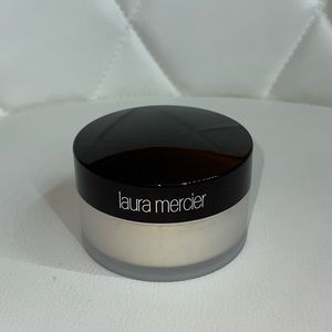 Laura Mercier Powder